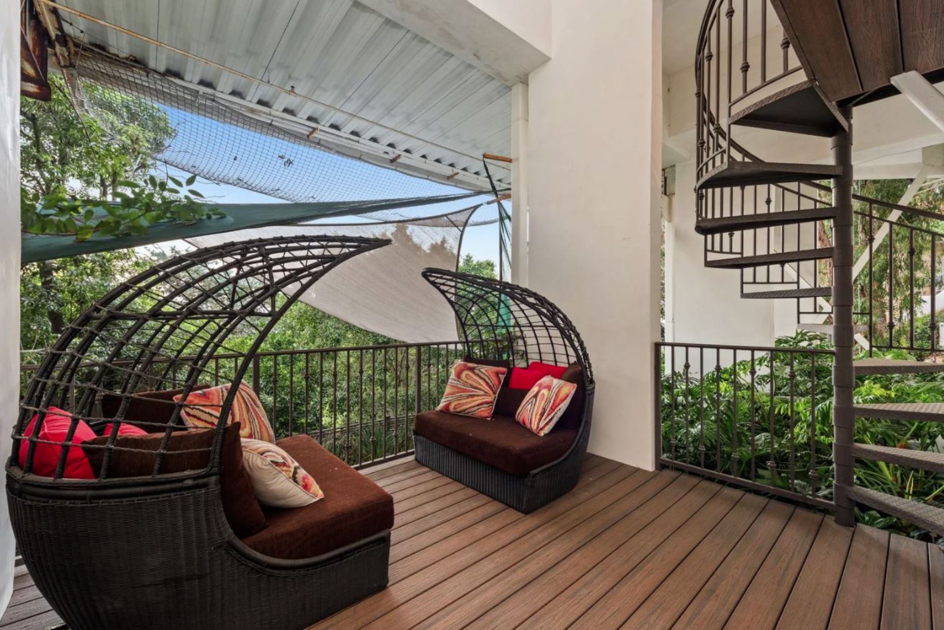 Las Alturas Estate | Photo 40