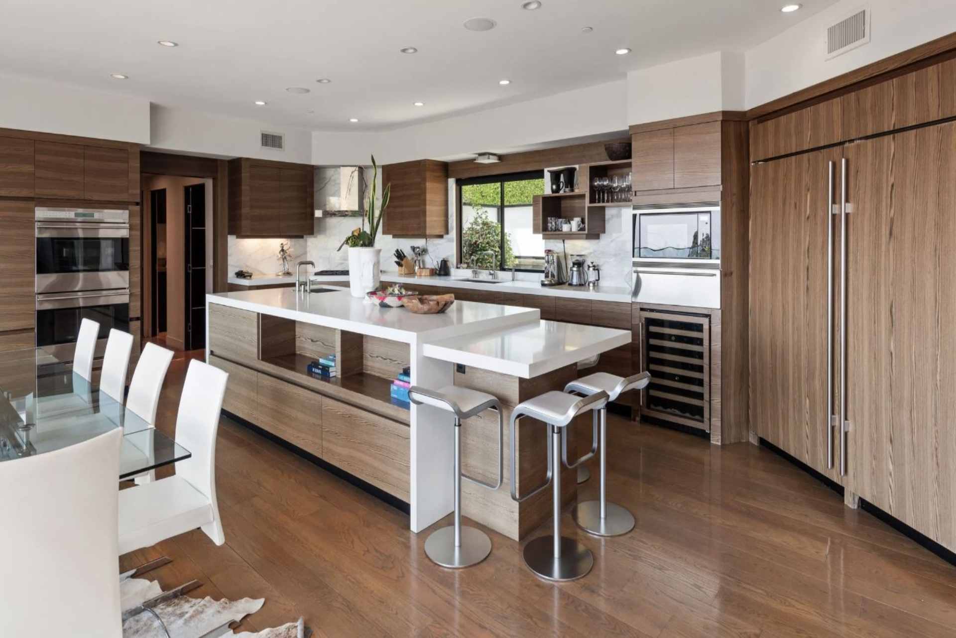 Las Alturas Estate | Photo 17