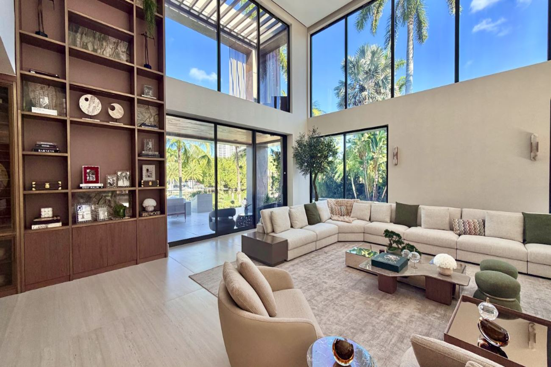 MiraDar Estate | Photo 9