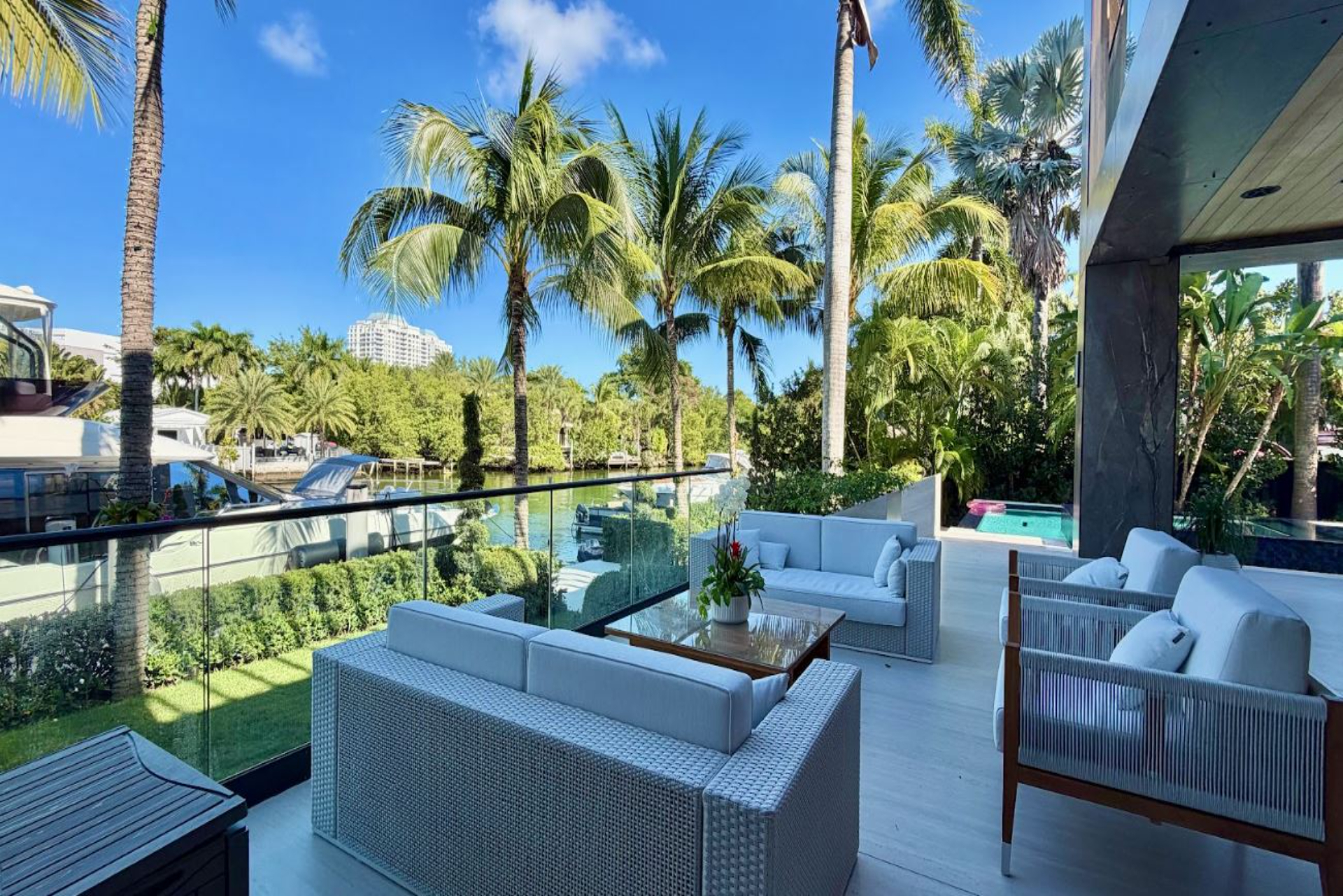 MiraDar Estate | Photo 6