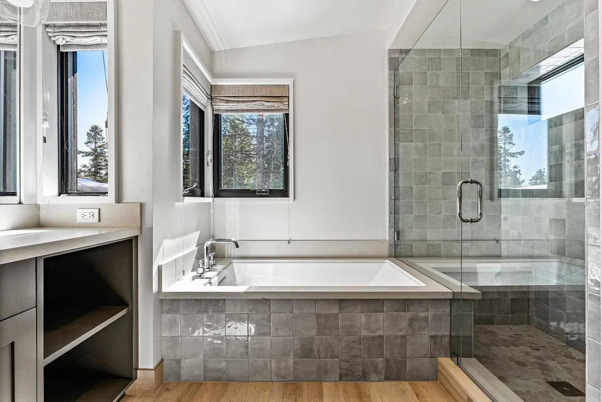 Old Cedars Place | Photo 13