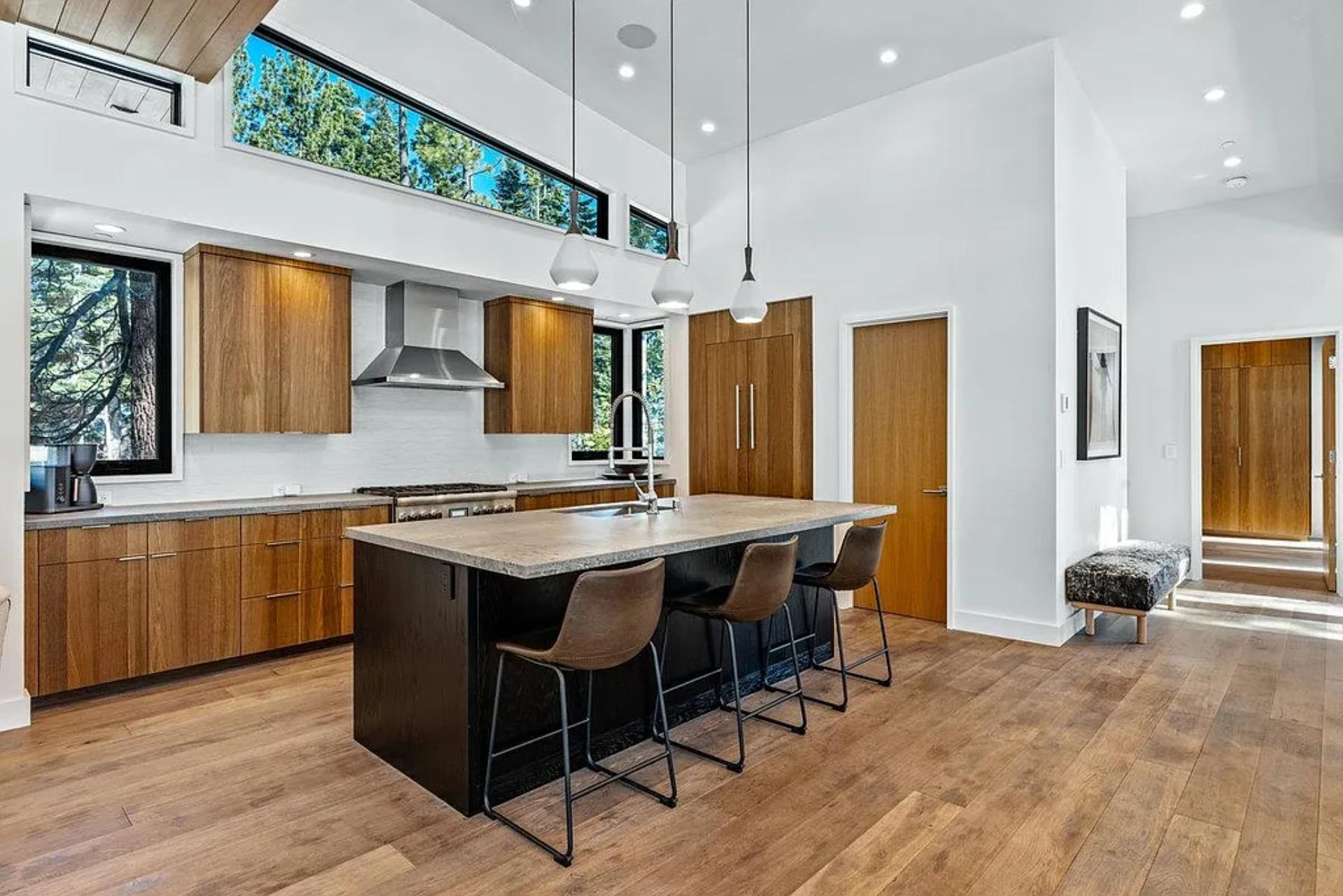 Old Cedars Place | Photo 8