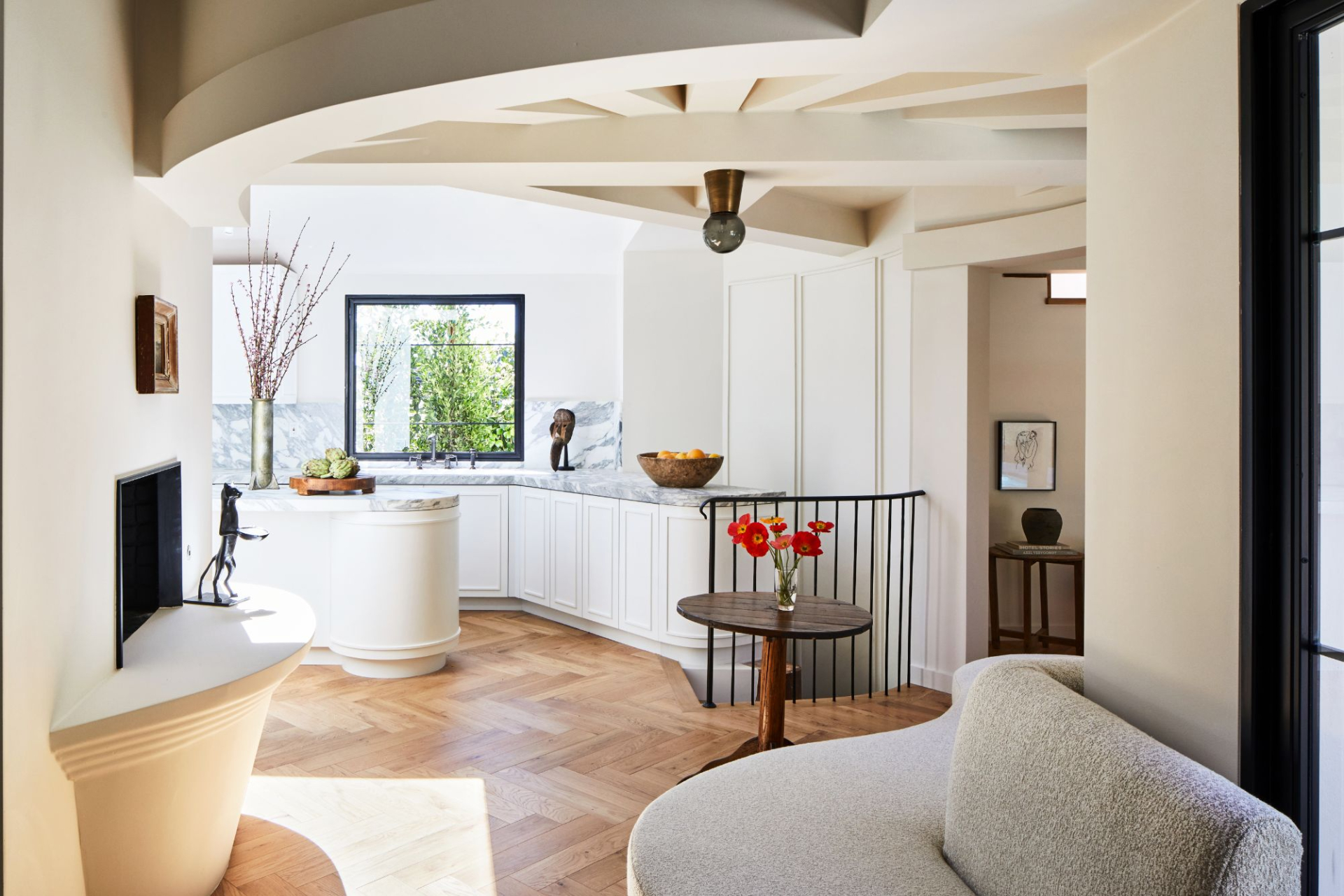 Belfast Manor | Photo 7