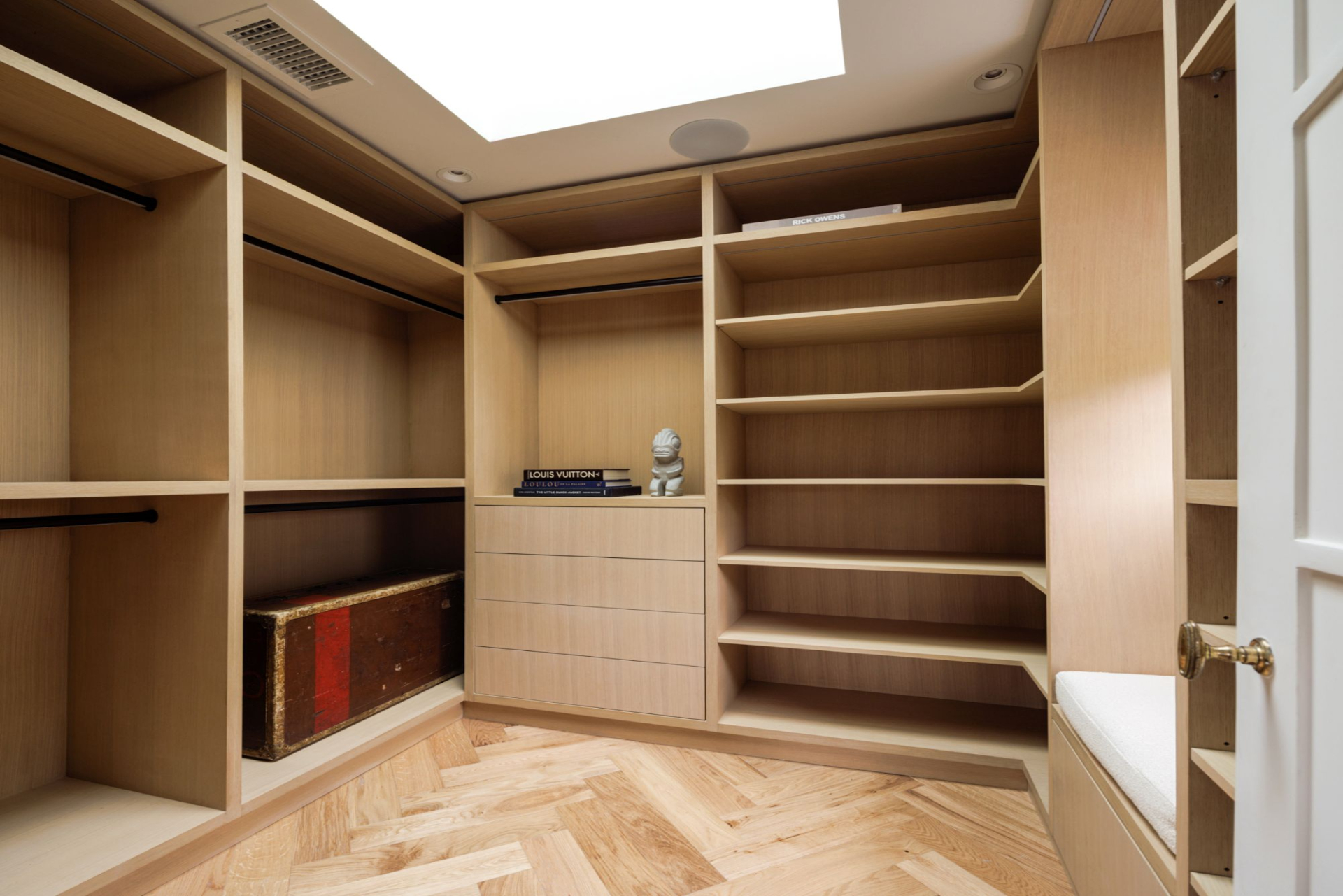 Belfast Manor | Photo 24