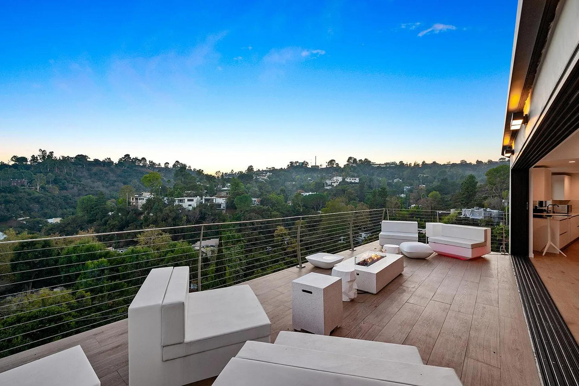 Skyline Villa | Photo 20