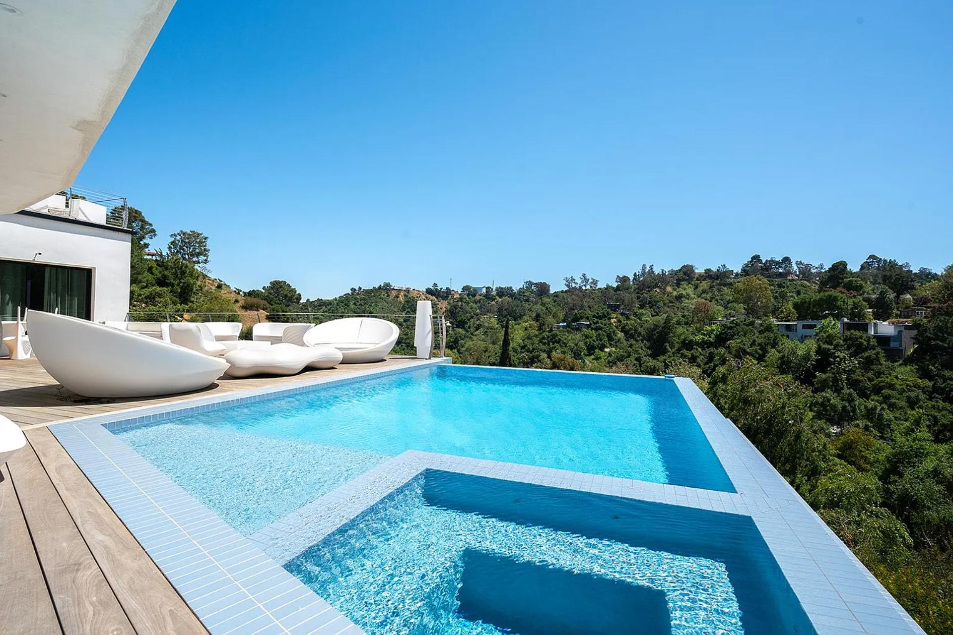 Skyline Villa | Photo 24