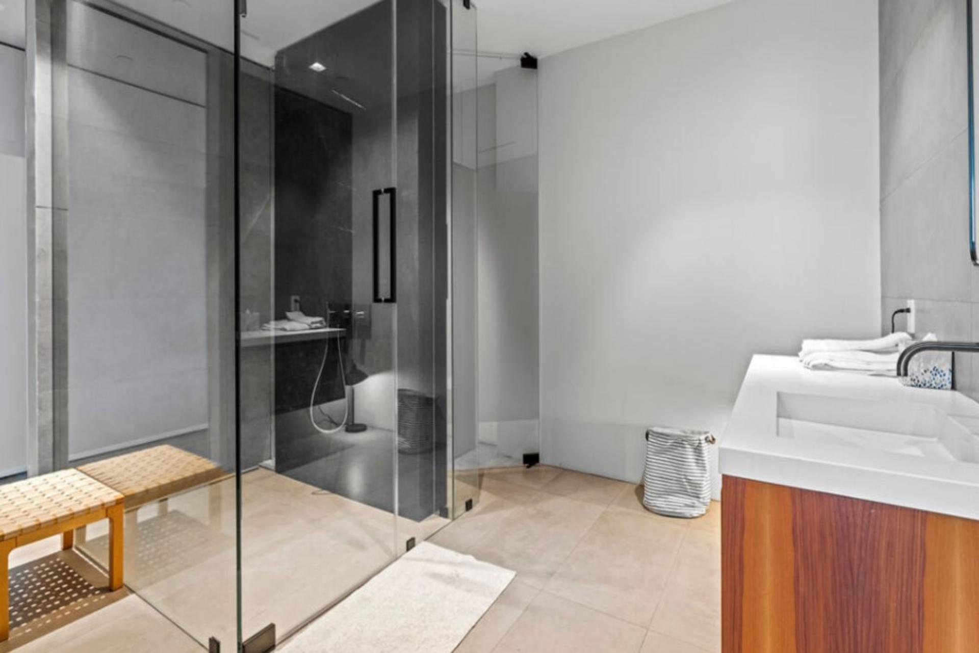 Carlton Way | Photo 27