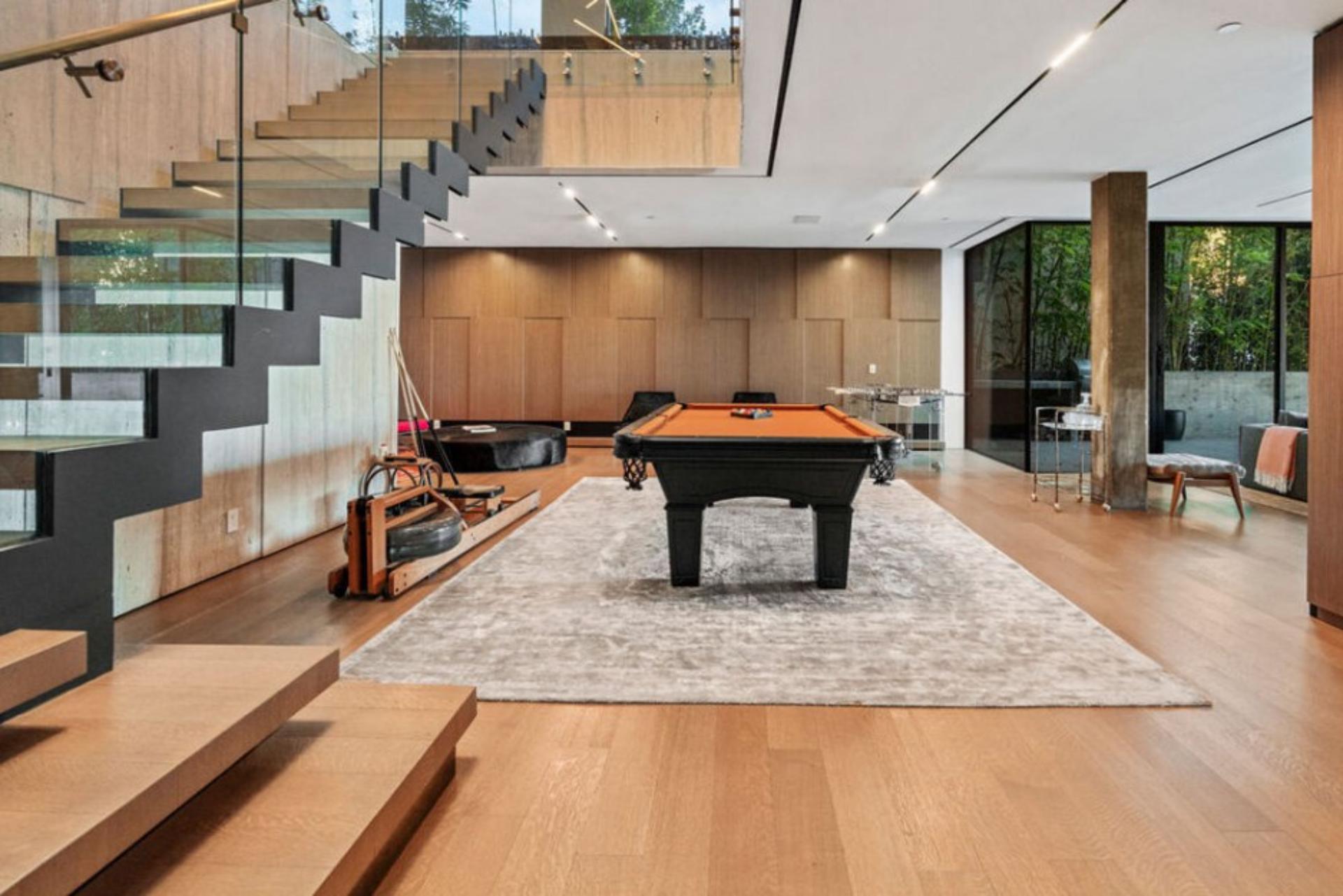 Carlton Way | Photo 8