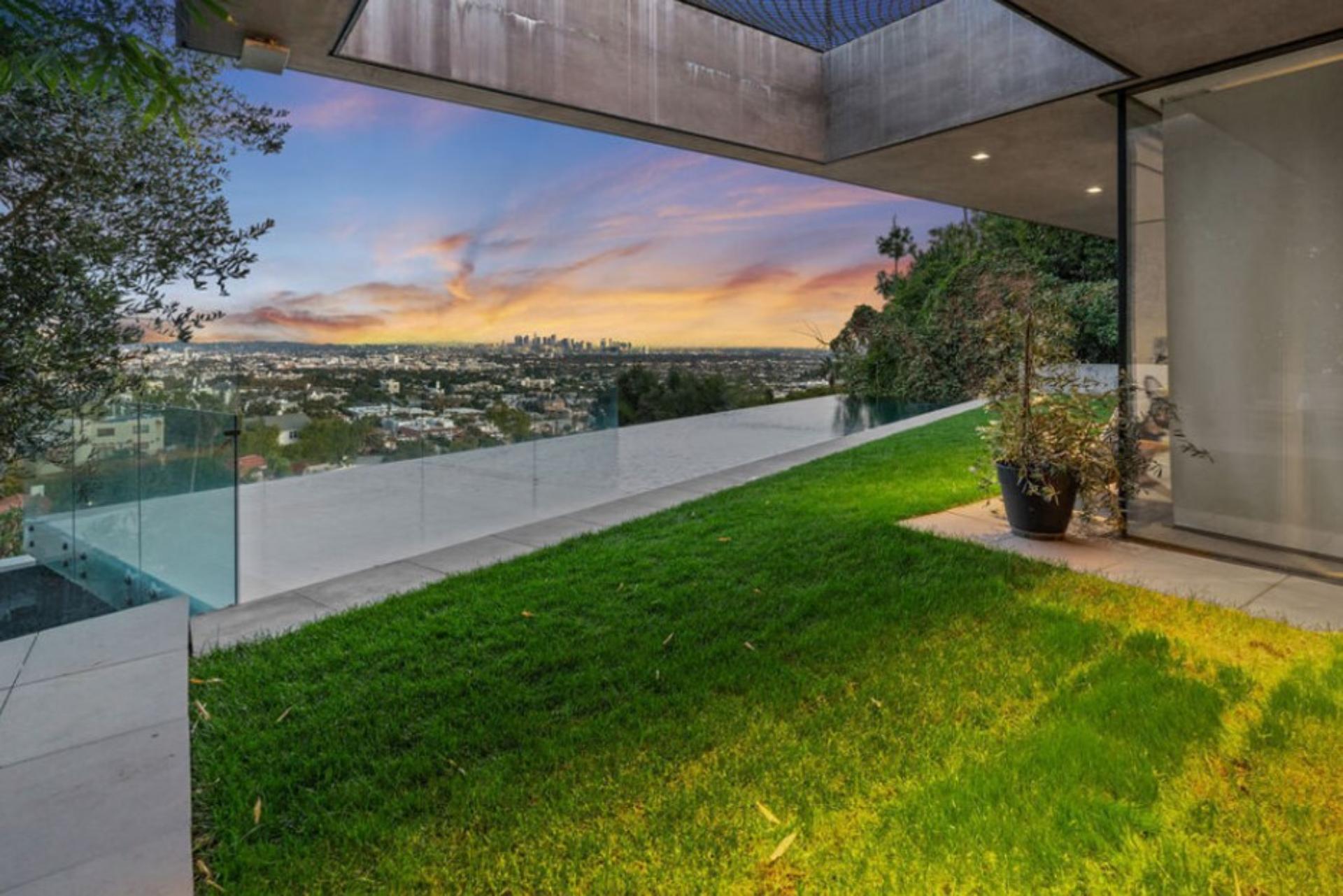 Carlton Way | Photo 36