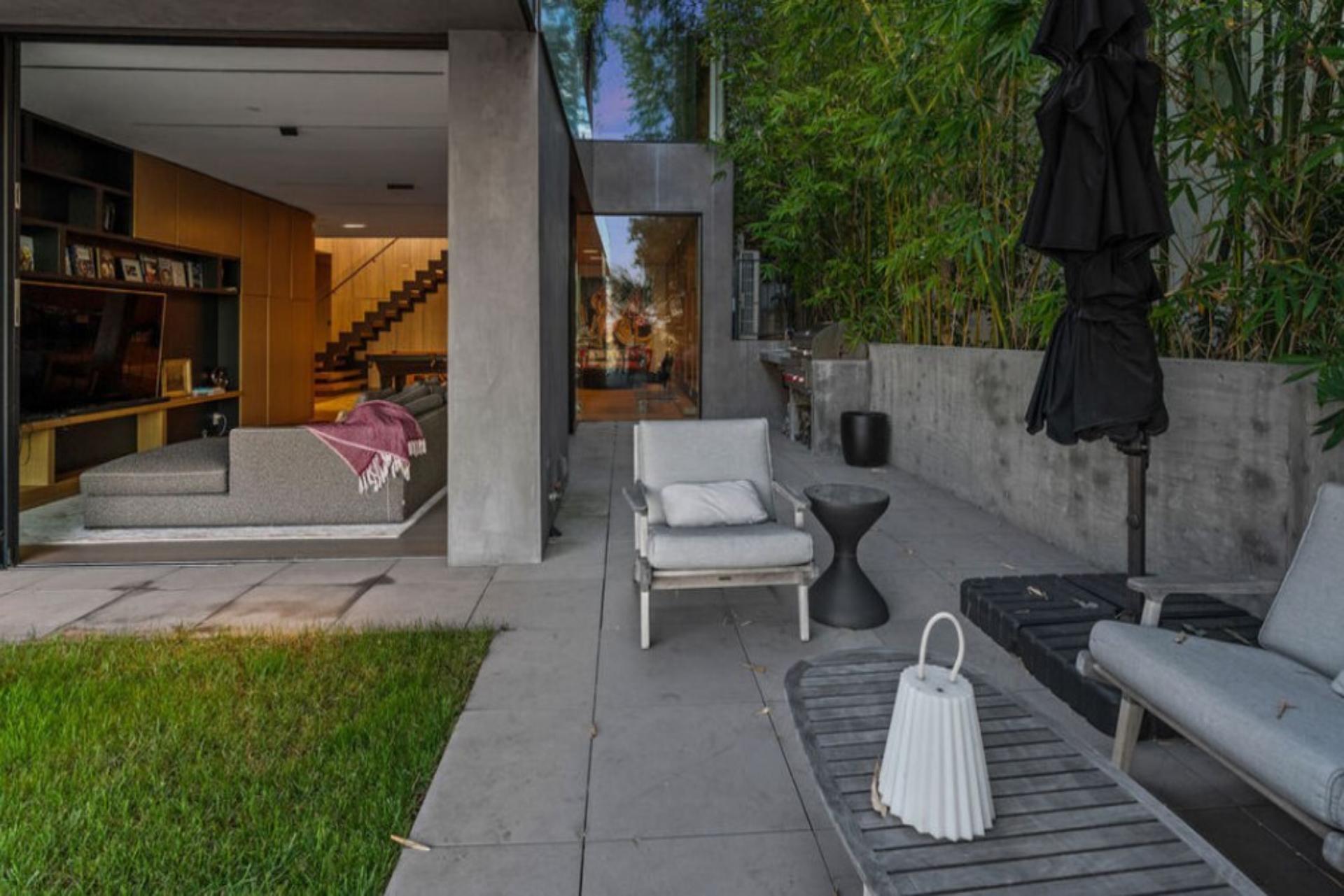 Carlton Way | Photo 41