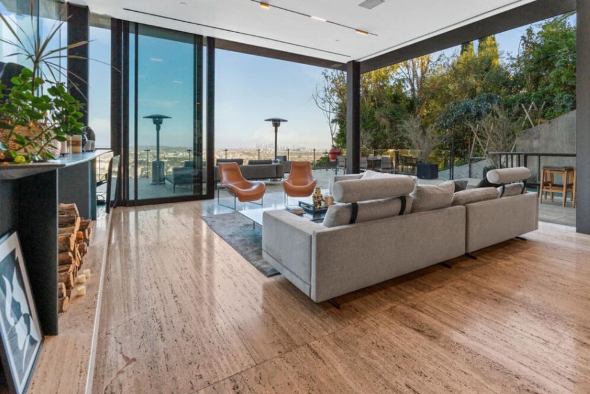 Carlton Way | Photo 5