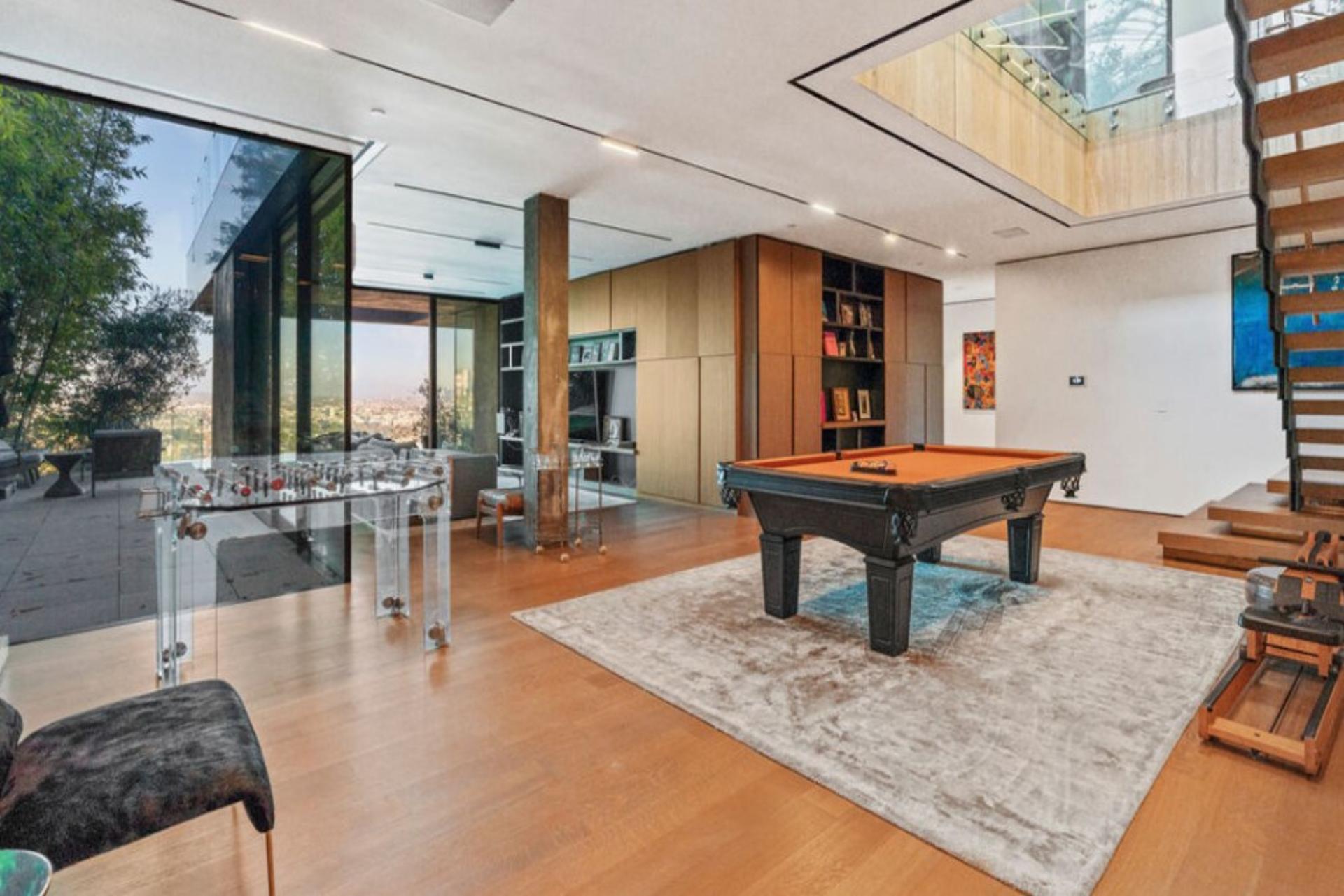 Carlton Way | Photo 33