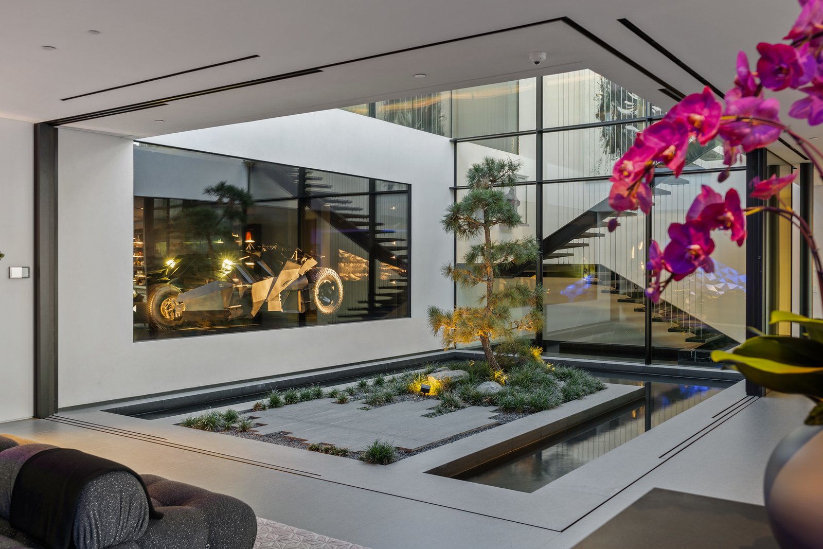 Gotham Estate | Photo 27