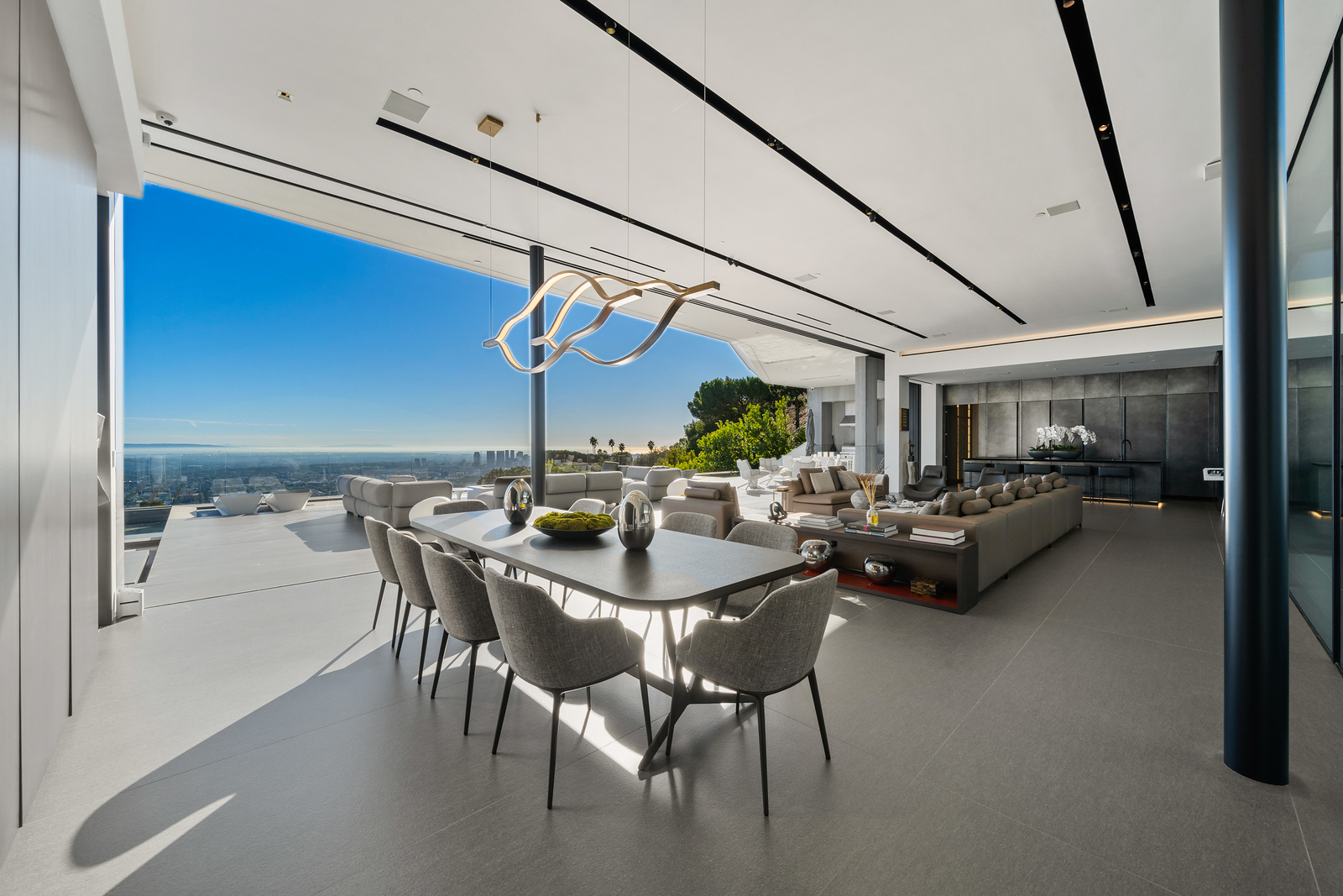 Gotham Estate | Photo 22