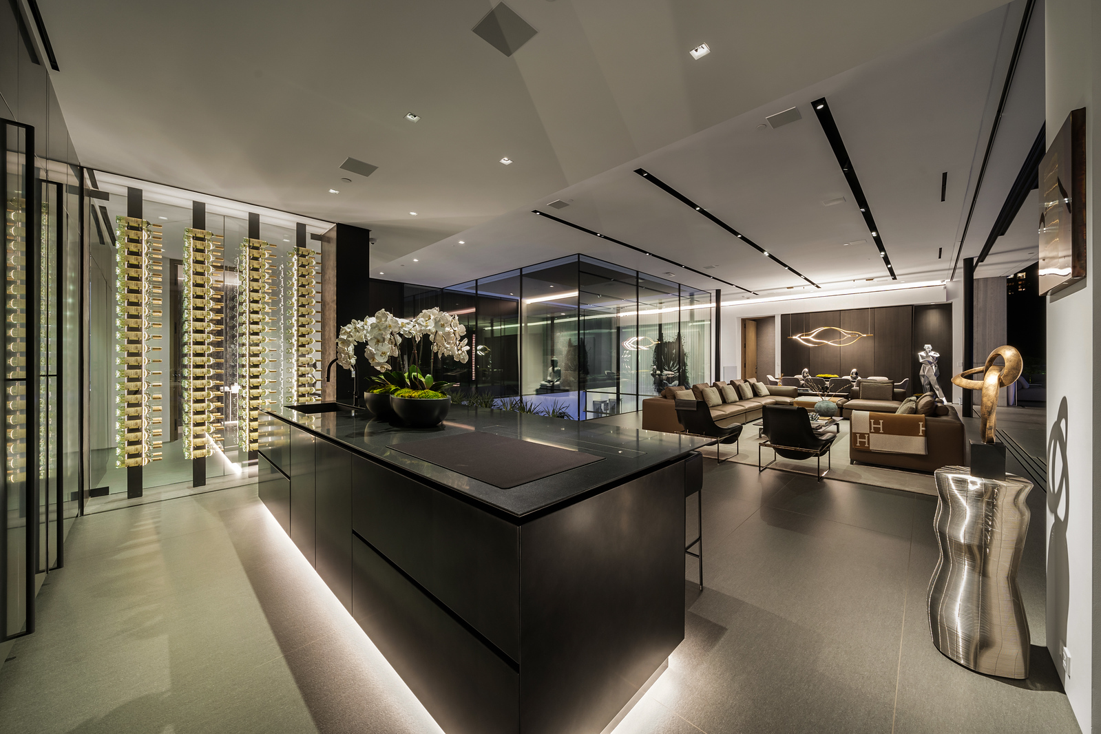 Gotham Estate | Photo 26