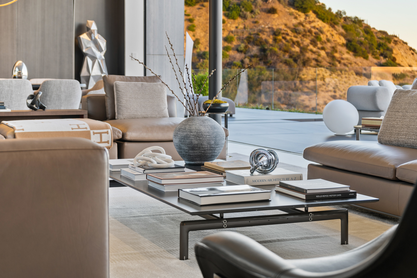 Gotham Estate | Photo 10