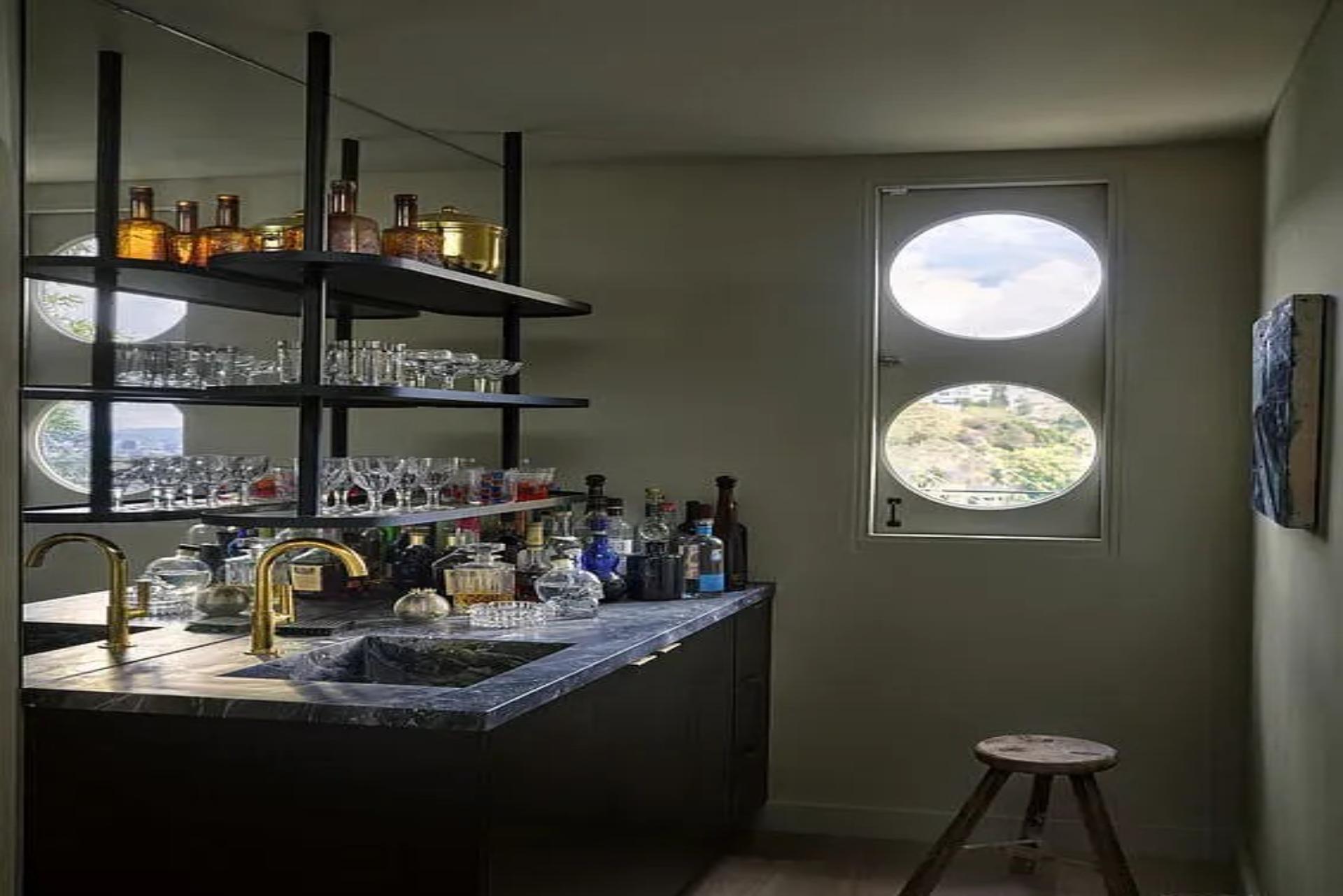 The Sunset Manor — photo 13