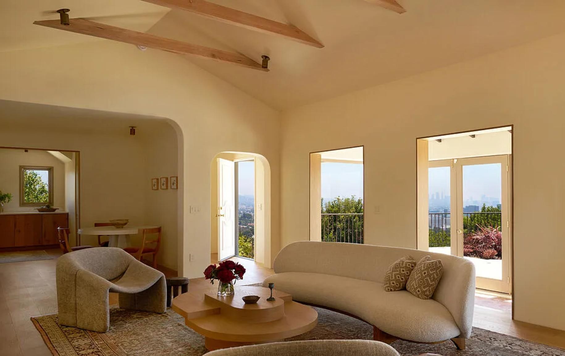 Los Tilos Estate photograph 4 thumbnail