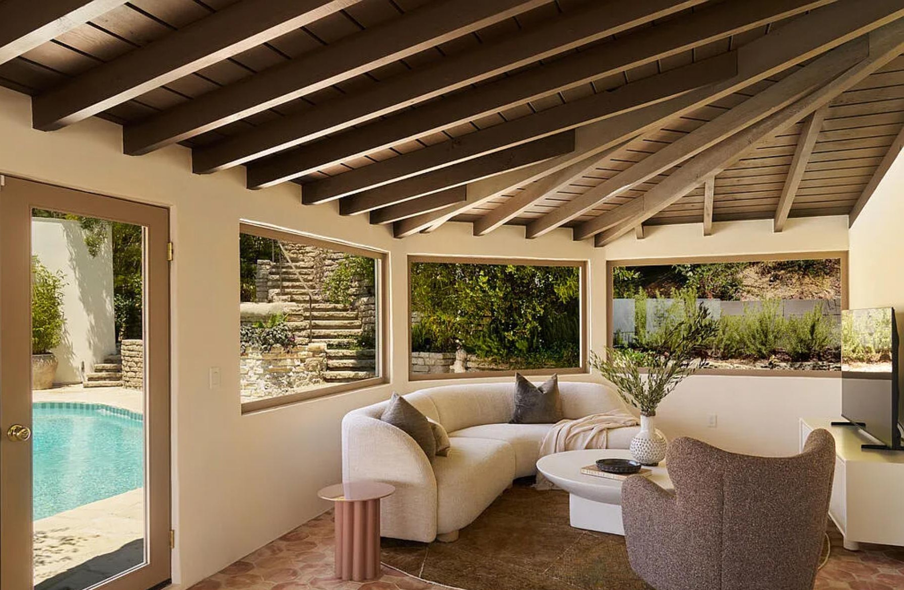 Los Tilos Estate photograph 6 thumbnail