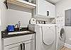 Penthouse 325 - Private Washer & Dryer