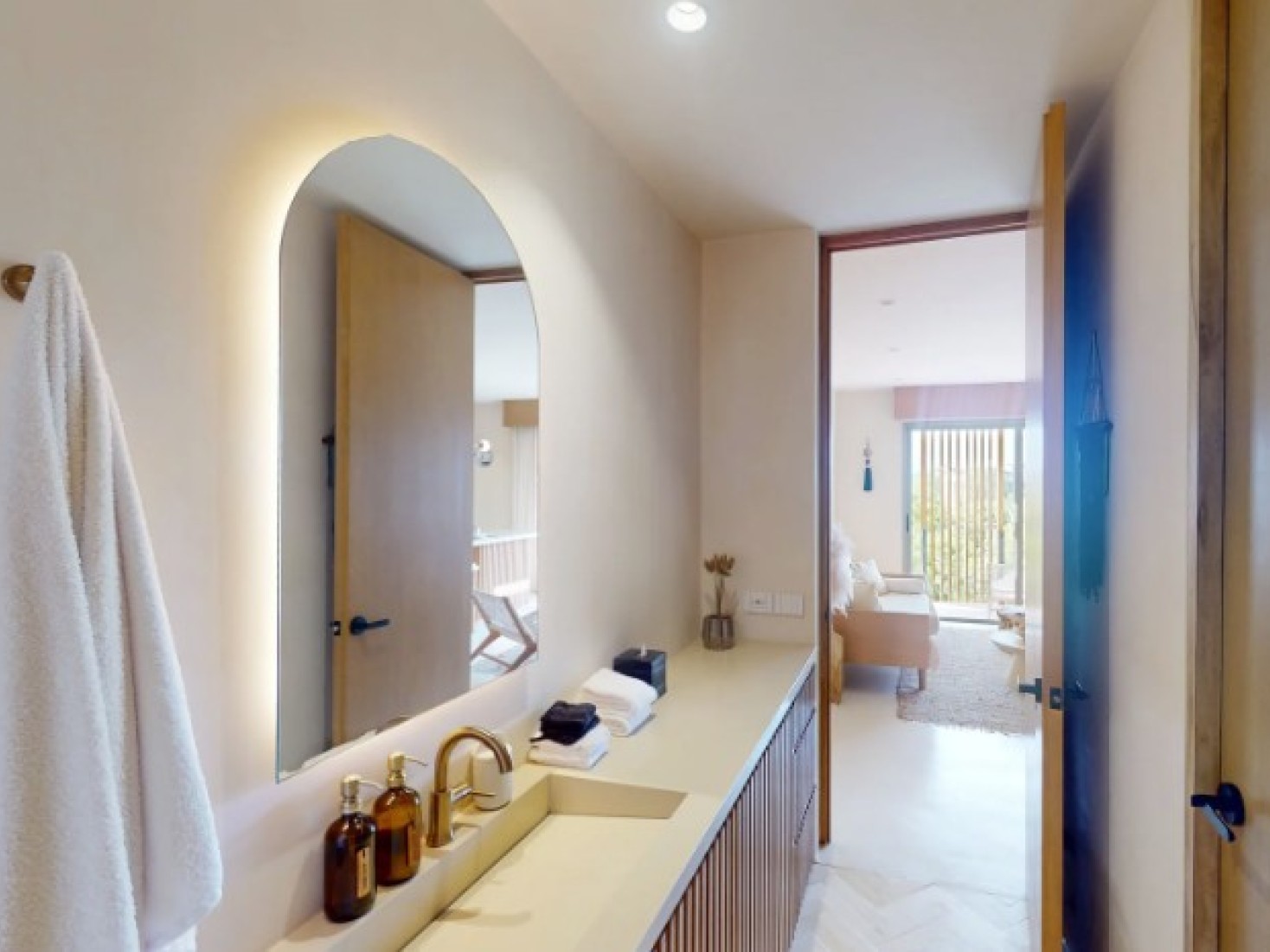 C404 - Penthouse w/Private Pool | Photo 14