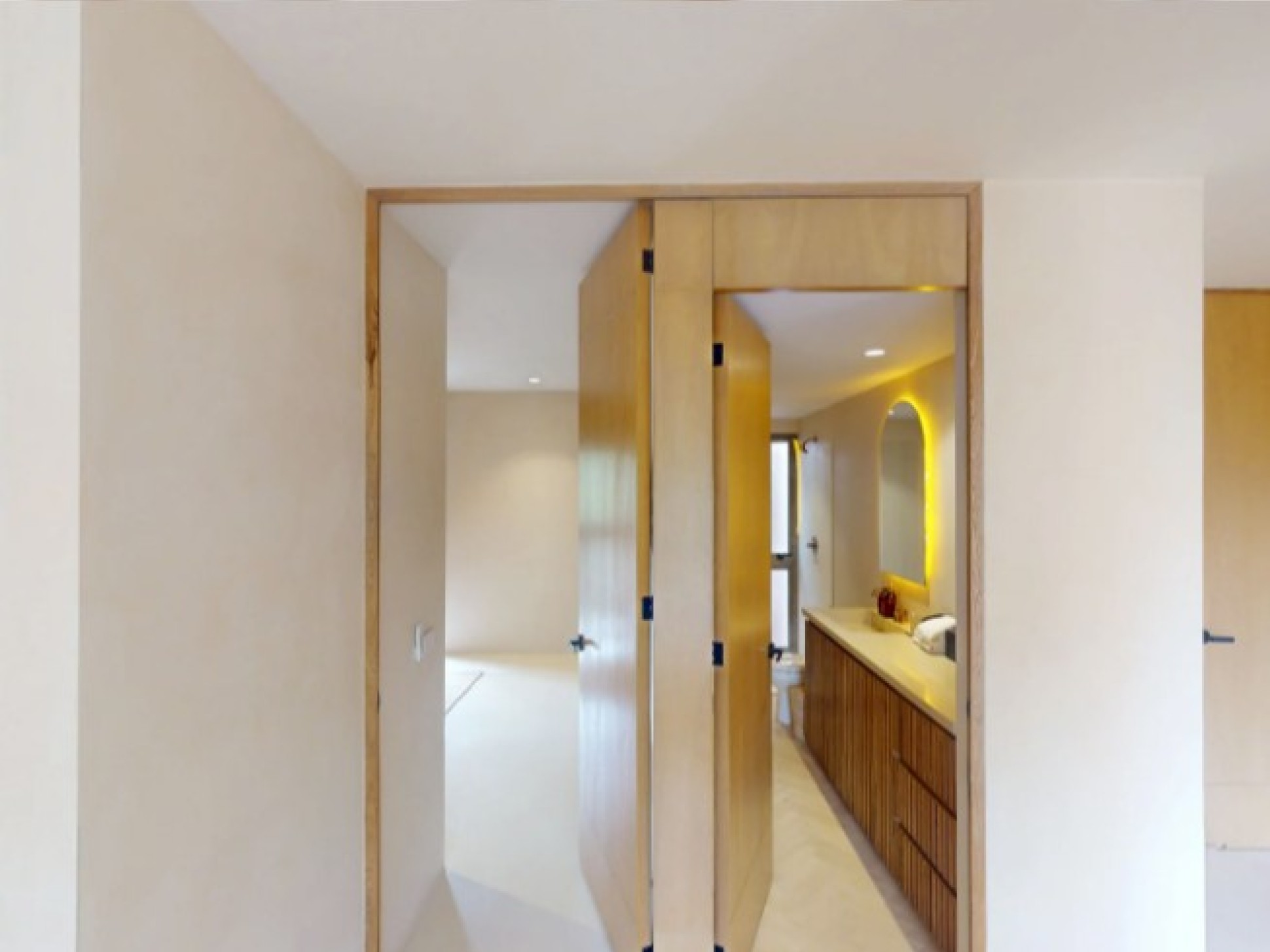 I302 - Elegant Apartment | Photo 10