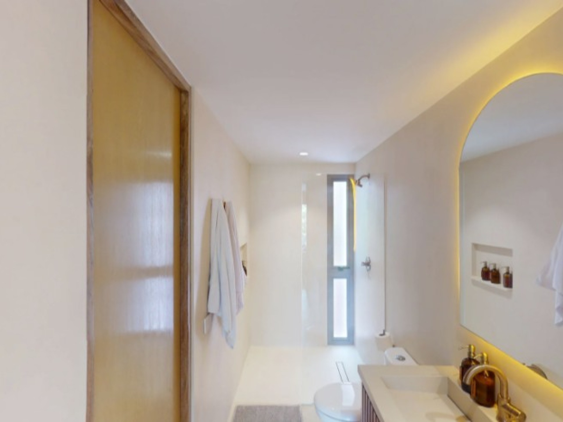 I302 - Elegant Apartment | Photo 11