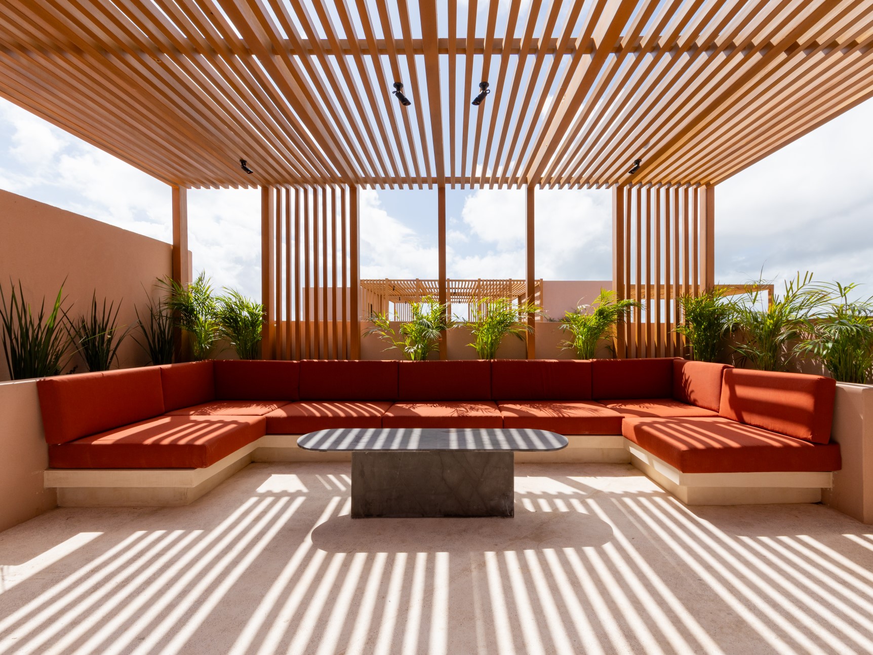 C403 - Penthouse w/Private Pool