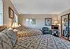 Edgewater_207_20161206_096