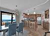 Edgewater 216_20200319_025