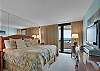 Edgewater 802_20200330_070