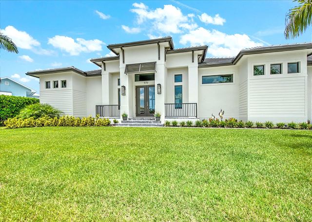 Coastal Tides Luxury Canal Home in the Heart of Marco Island