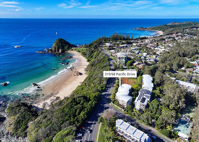 Pacifico Flynn's beach 319