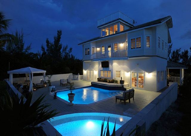 Governors Harbour Eleuthera Bahamas Contemporary Beach House Your Private Steps To The Deserted Beach It S Narrow Here But Turn Left And