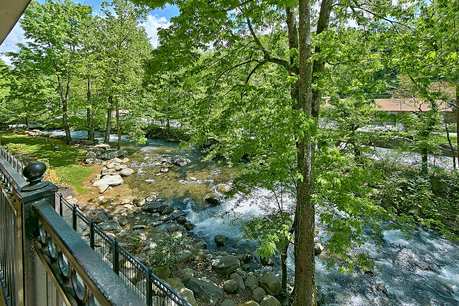 Gatehouse Condos - 106 - Gatlinburg, TN