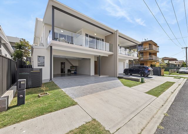Sunnyside -15B Baldwin St SWR