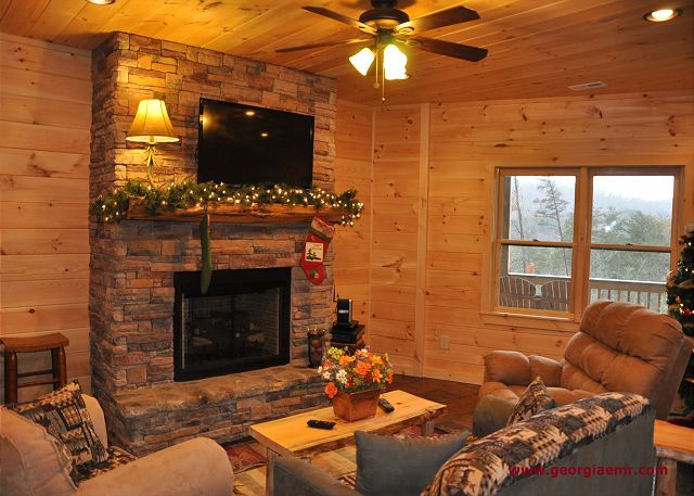 Christmas is around the corner! We welcome you and your family at “Livintha Dream Lodge” You have a bless holidays and enjoy your stay.