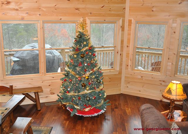 Christmas is around the corner! We welcome you and your family at “Livintha Dream Lodge” You have a bless holidays and enjoy your stay.