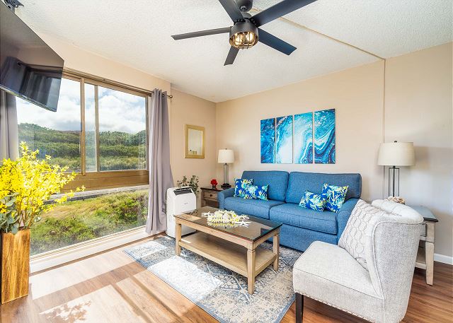NEW! Affordable West Maui Condo walk to restaurants, beach and park