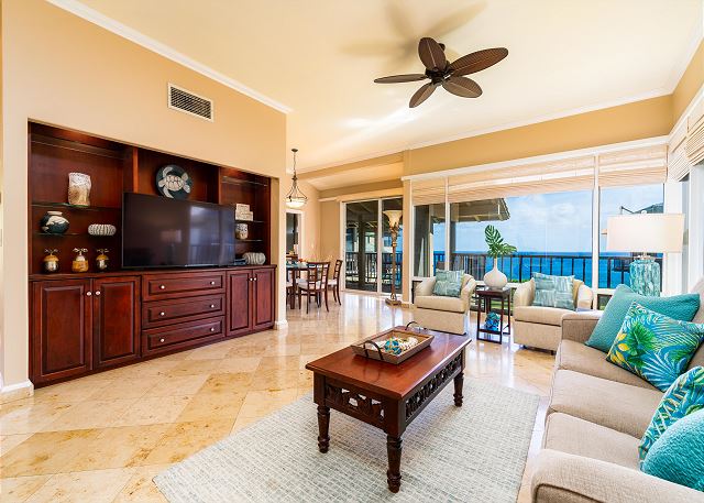 SPECIAL! Oceanfront, Molokai view, steps to water Kapalua Bay Villa 29B4