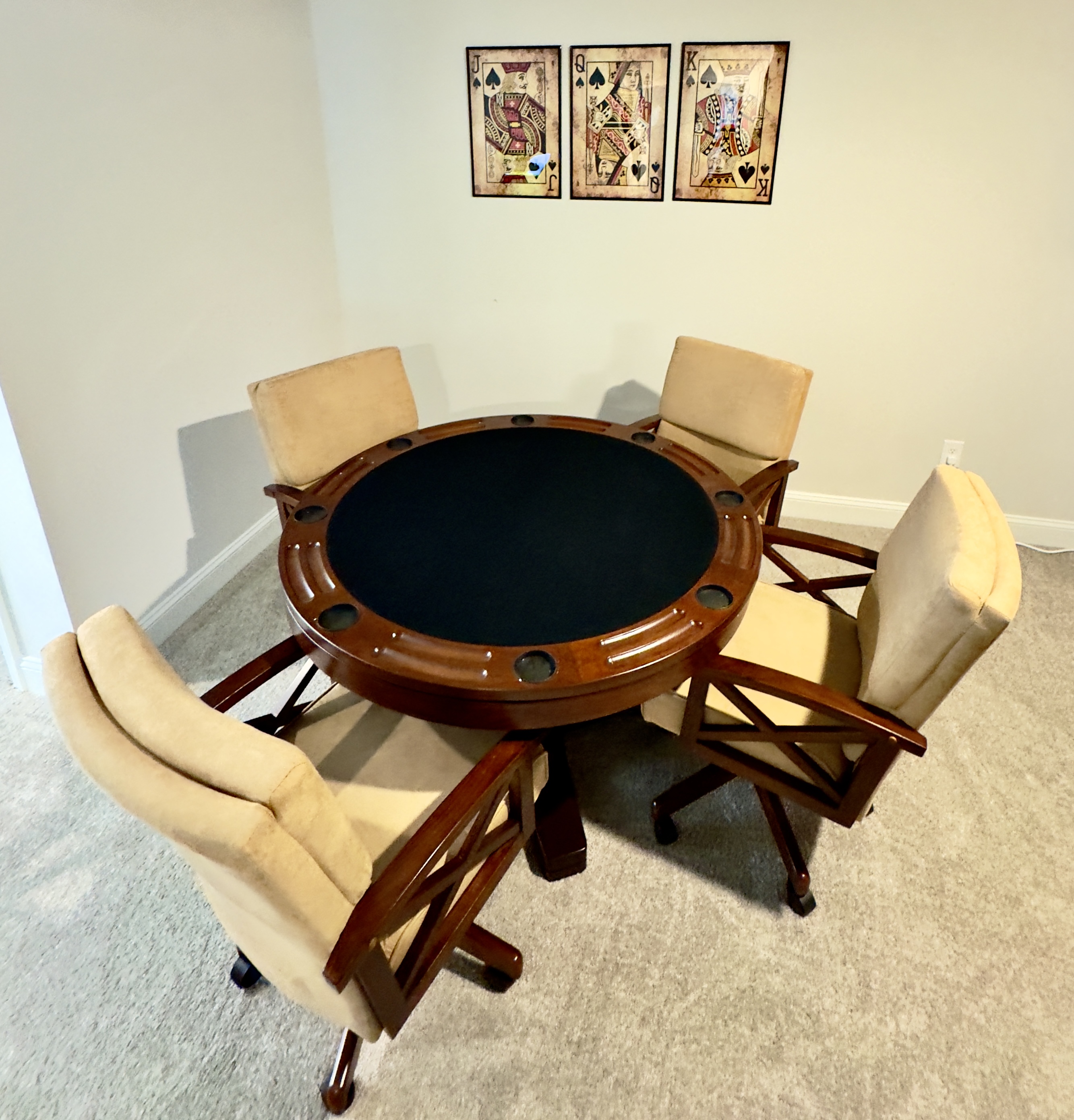 Poker Table