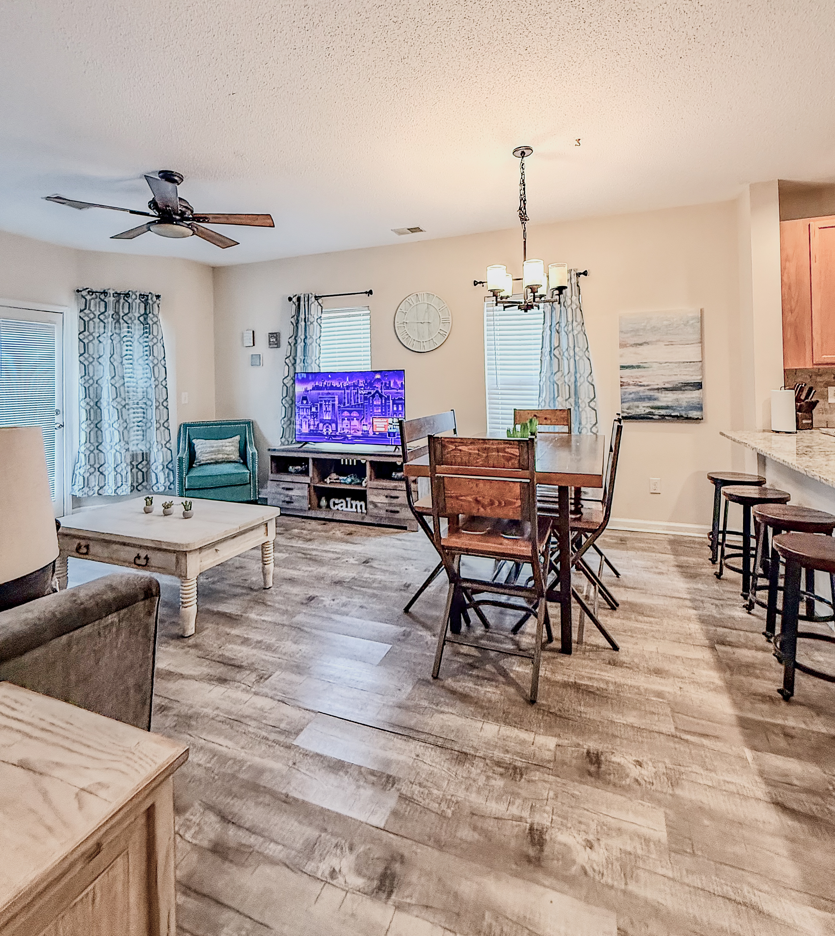 Living Room & Dining Table