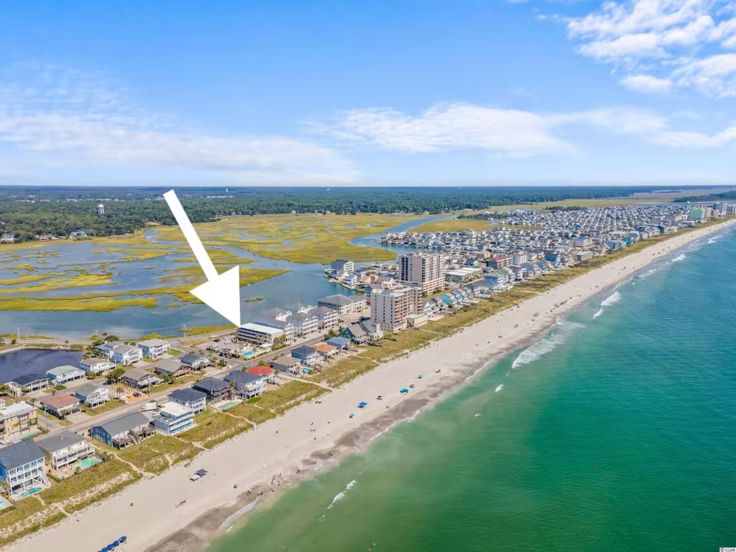 Cozy, Luxurious Condo steps to the beach w/ pool!