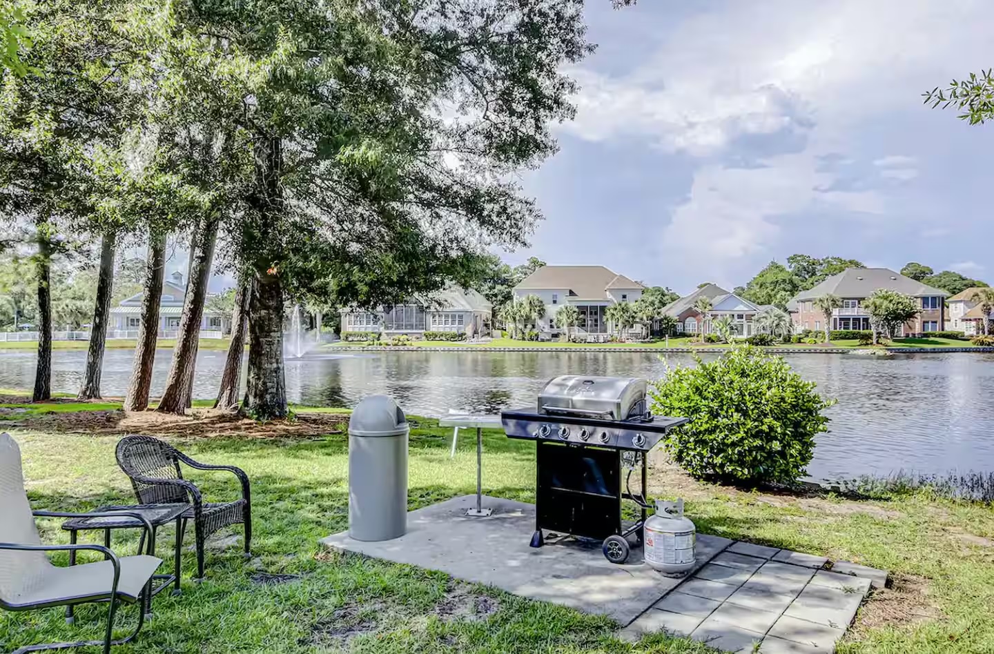 3BR Condo w/ lake view, Close to Ocean, 6 pools! | Photo 21