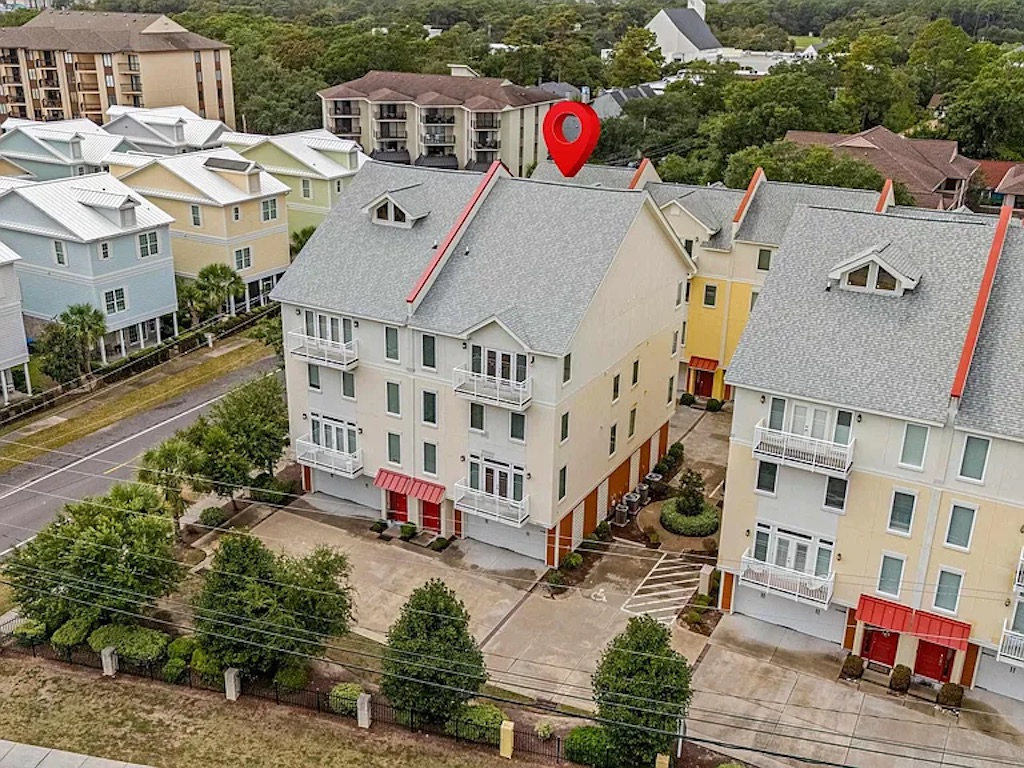 Luxe 4 Story Townhouse w/Elevator, Garage