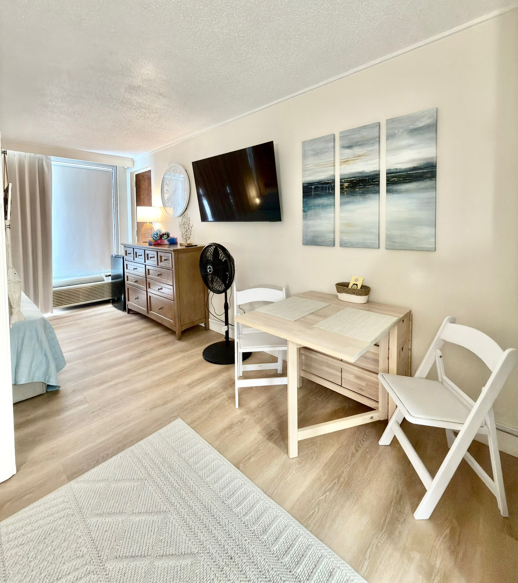 Peak-a-Boo Beach View 1 Bed/1 Bath Condo | Photo 23