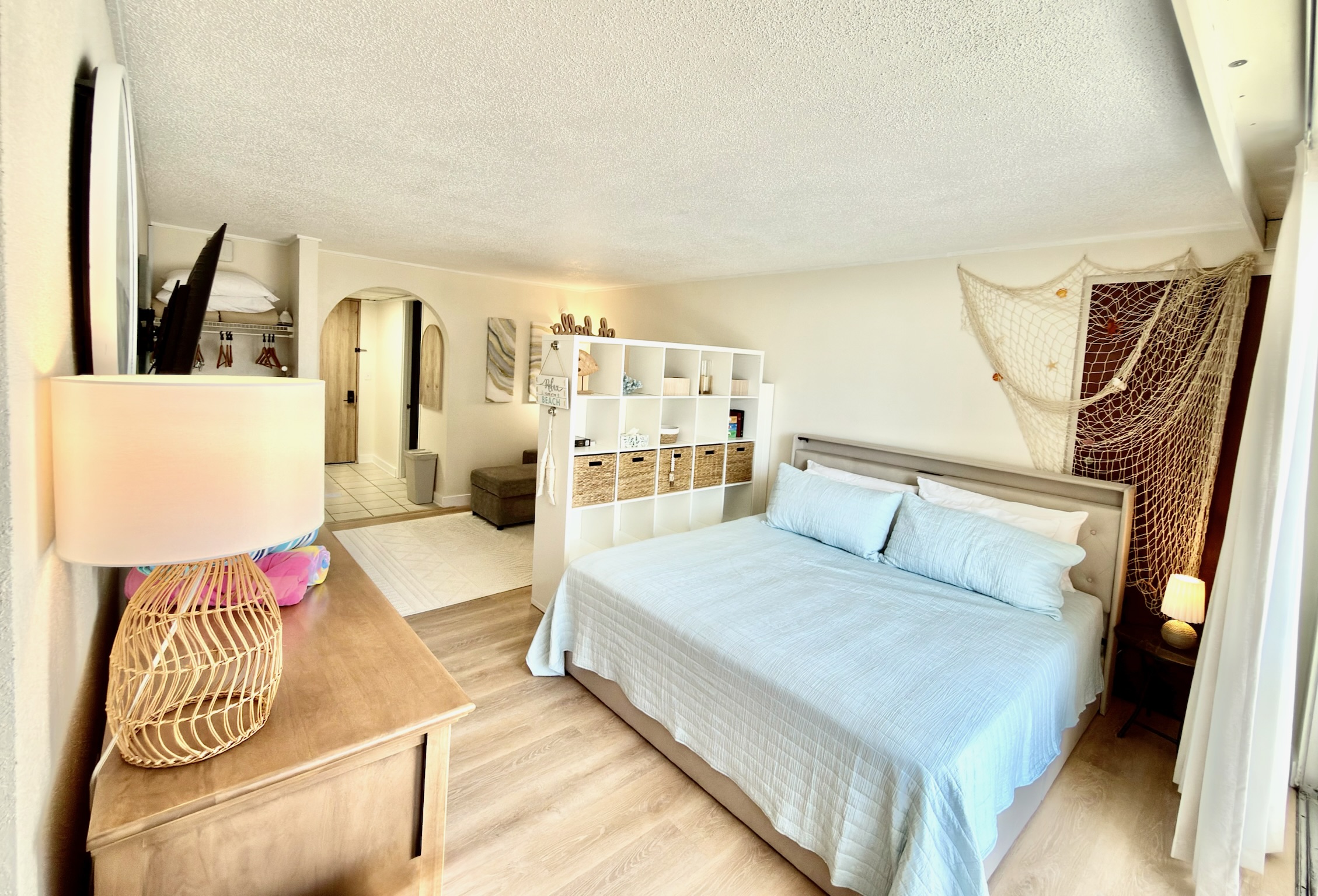 Peak-a-Boo Beach View 1 Bed/1 Bath Condo | Photo 36