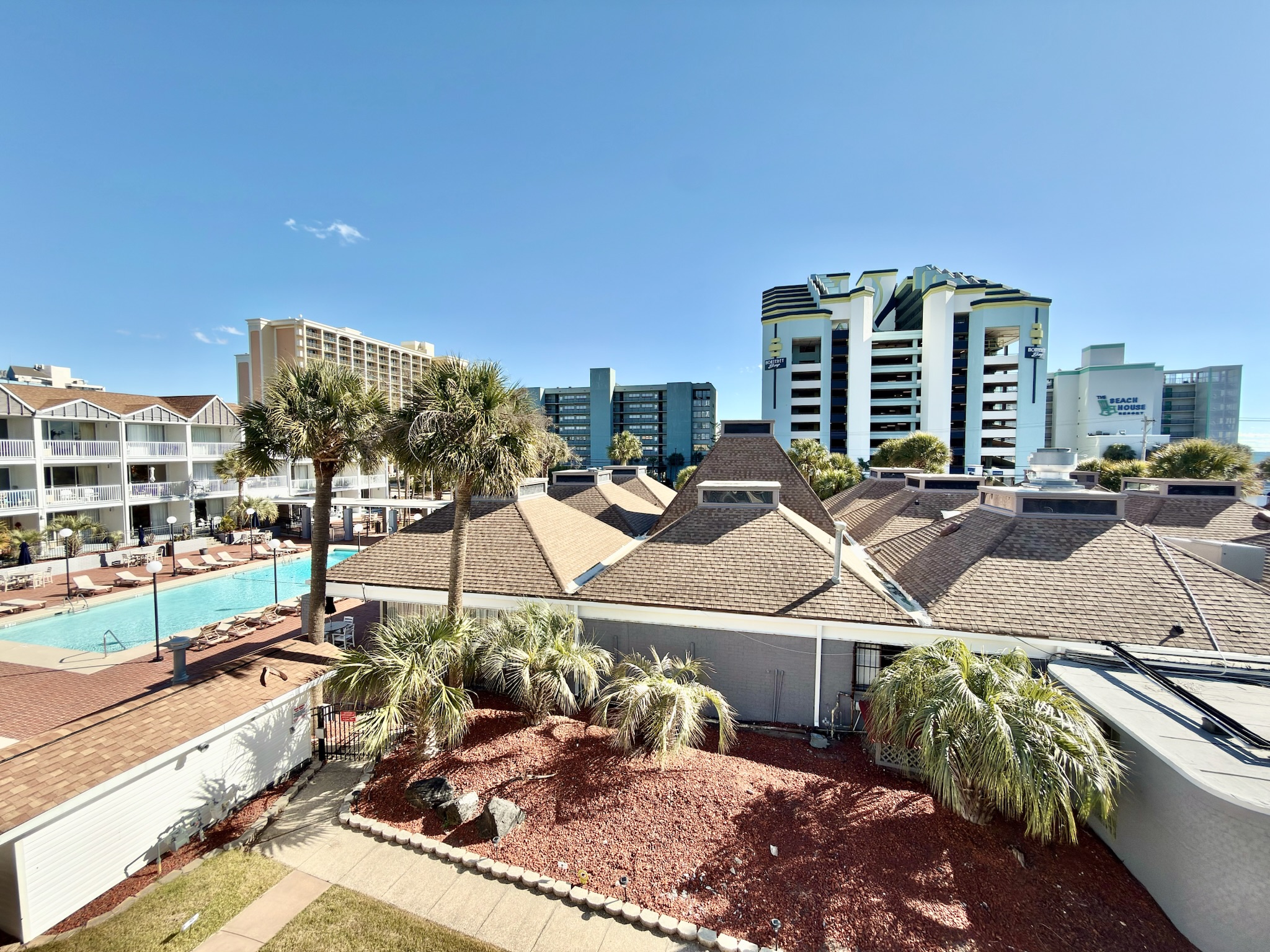 Peak-a-Boo Beach View 1 Bed/1 Bath Condo | Photo 50