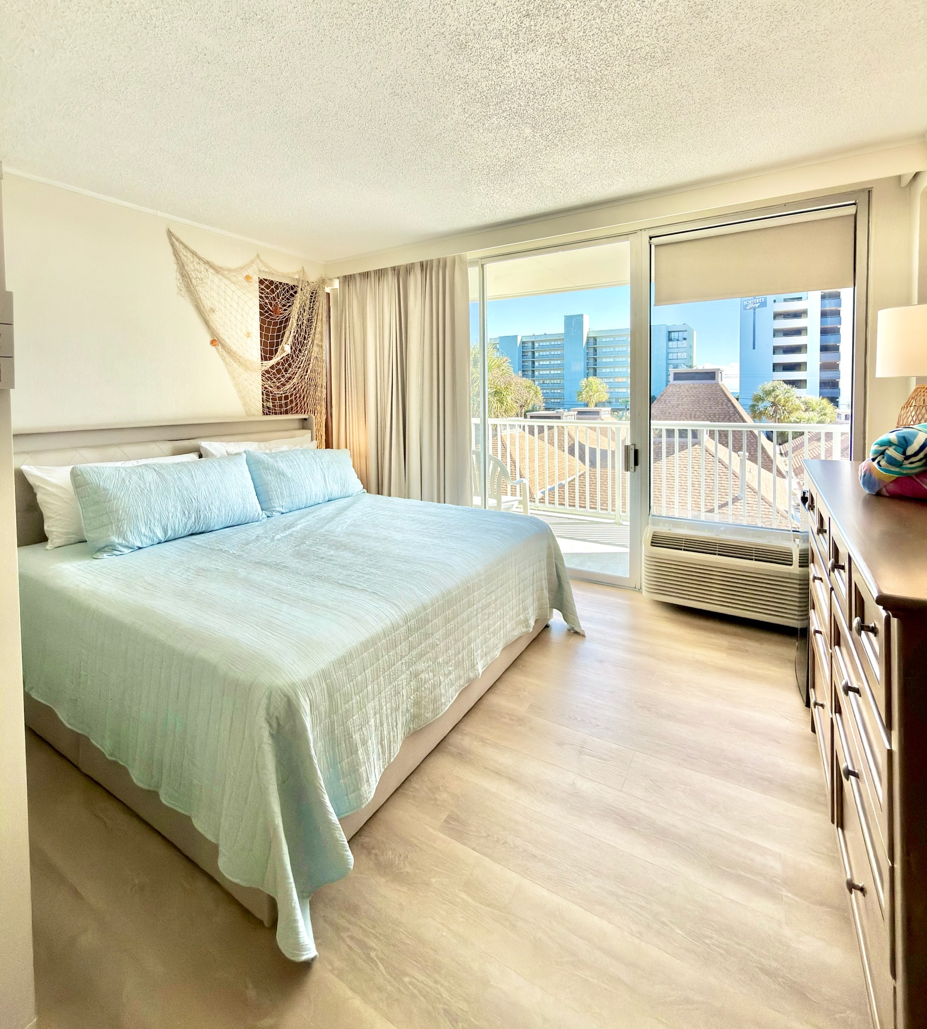 Peak-a-Boo Beach View 1 Bed/1 Bath Condo | Photo 30