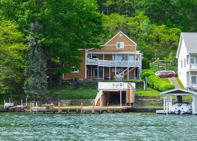 best lake house rentals in virginia